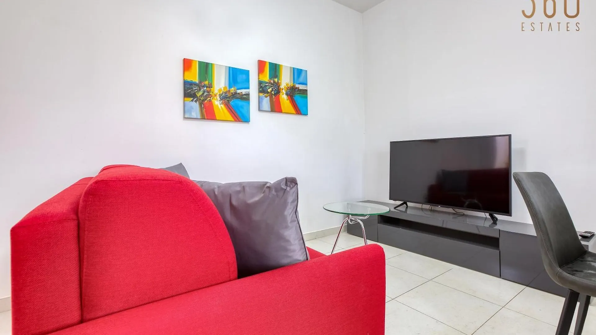 Modern Apartment With Sofabed & Balcony In Gzira By 360 Estates